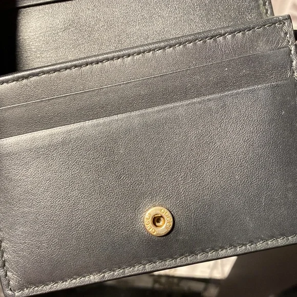 Authentic Gucci GG 🐝Supreme Bee Wallet - Picture 16 of 17